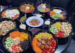 Lunch and dinner service