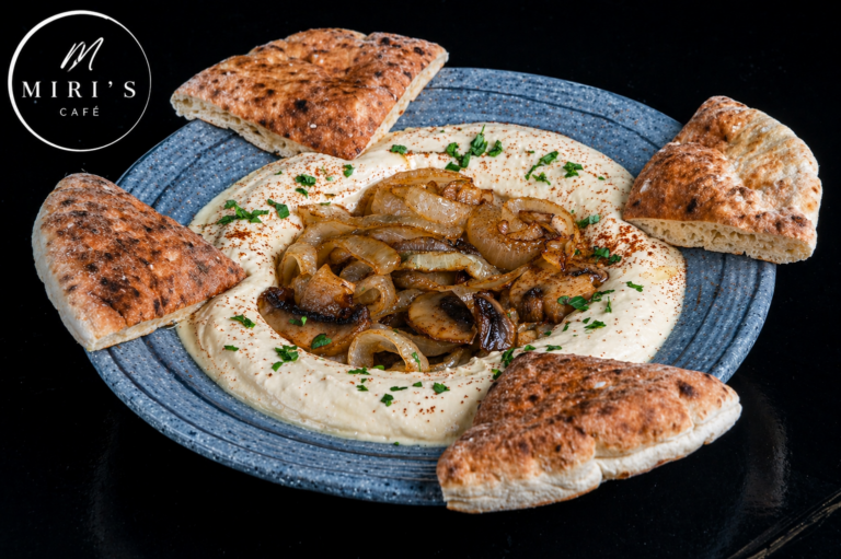 Hummus with Mushrooms