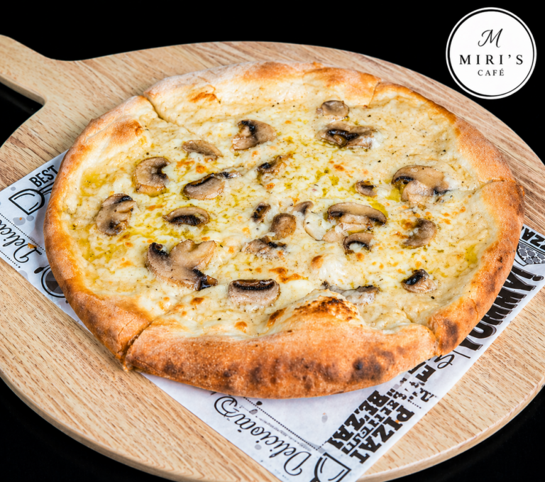Truffle Mushroom Pizza 16″